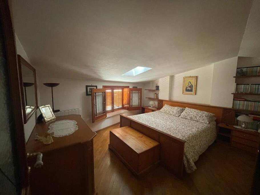 La Casa Nel Cortile Lägenhet Castelbuono  Exteriör bild