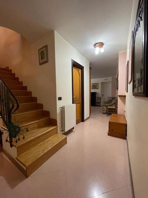 La Casa Nel Cortile Lägenhet Castelbuono  Exteriör bild